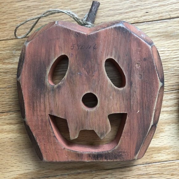 Vintage Rustic Carved Wooden Pumpkin Jack O Lantern Wall Hanging Halloween - Picture 4 of 8